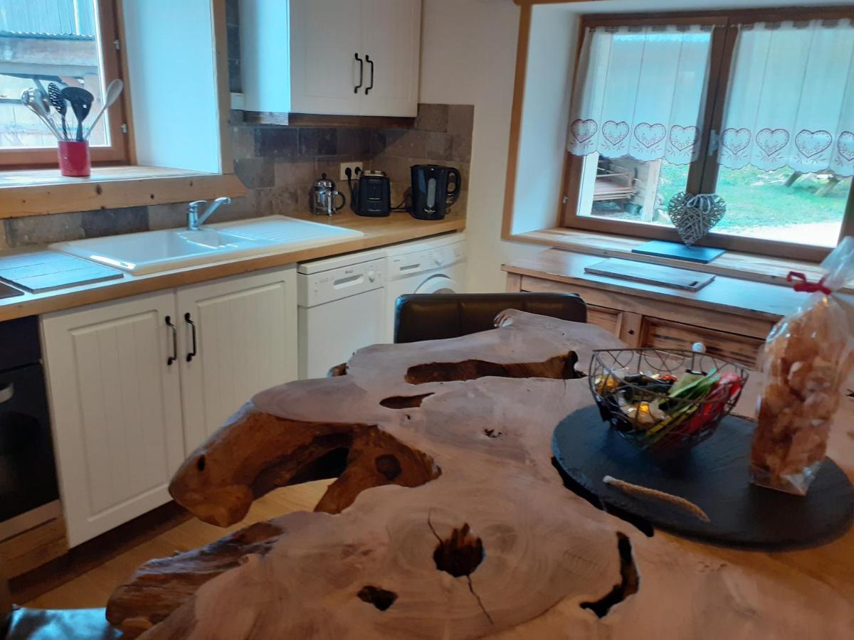 La Grange De Pimberty - Beautiful Apartments 27 Miles From Geneva Vailly المظهر الخارجي الصورة