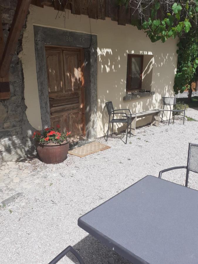 La Grange De Pimberty - Beautiful Apartments 27 Miles From Geneva Vailly المظهر الخارجي الصورة