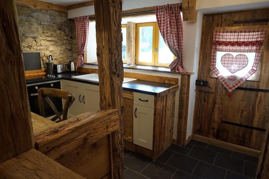 La Grange De Pimberty - Beautiful Apartments 27 Miles From Geneva Vailly المظهر الخارجي الصورة