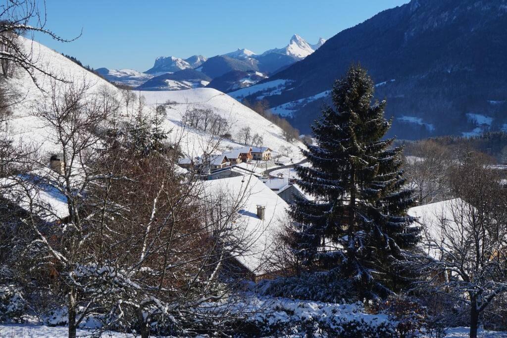 La Grange De Pimberty - Beautiful Apartments 27 Miles From Geneva Vailly المظهر الخارجي الصورة